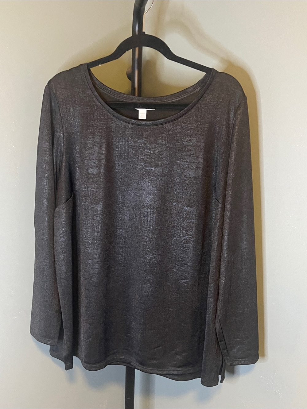 Westport Black Long-Sleeve Scoop Neck Tee